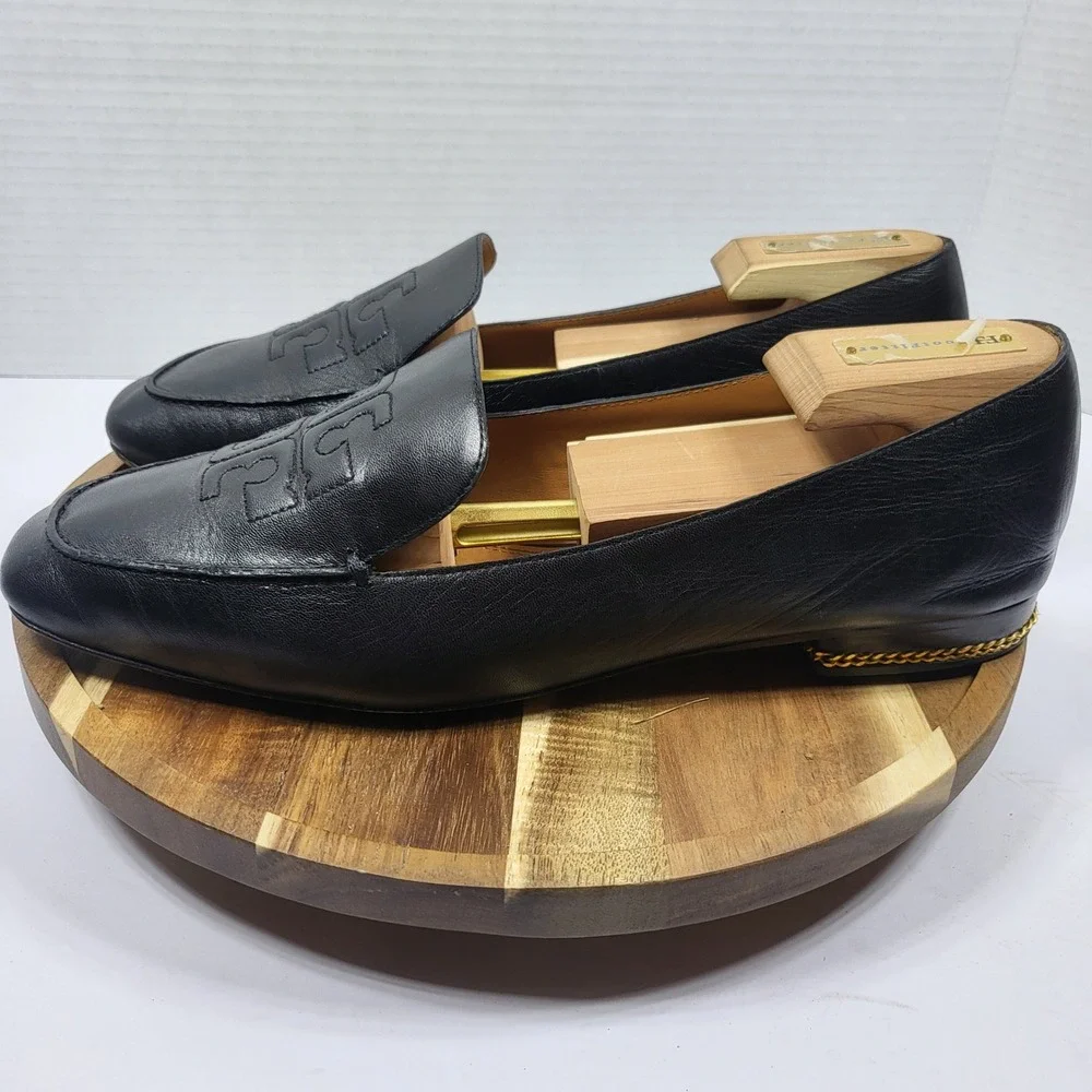 Tory Burch‎ Women's 10.5M Ruby Black Leather Chain Heel Embossed Logo Loafers